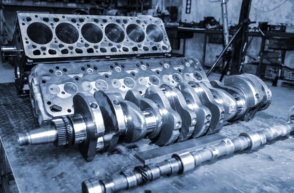 Livraison de pièces mécaniques et de pièces de carrosserie